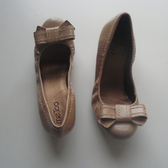 me too Shoes - ~Tan Bow Kitten Heels Size 7.5~